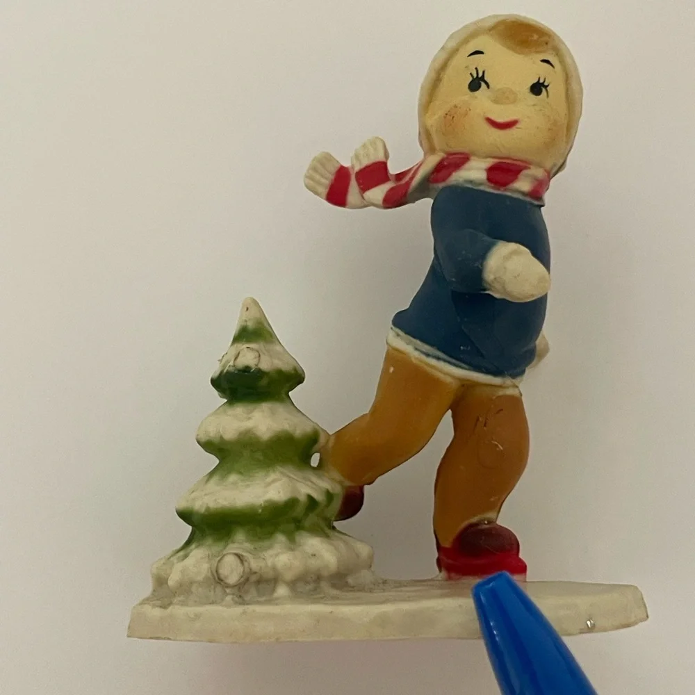 Vintage Set/6 ornaments children in the snow molded plastic made in Macau